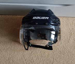 Predám prilbu Bauer IMS5.0 s plexi Fischer veľkosť M - 2