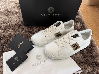 VERSACE sneakersy / tenisky veľkosť 39,5 - 2