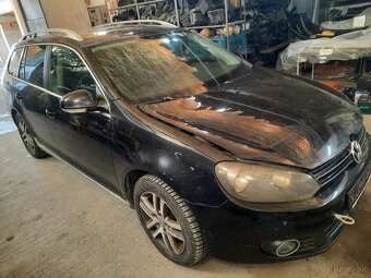 Rozpredam Volkswagen Golf6 1,6tdi 77kw Variant farba cierna - 2