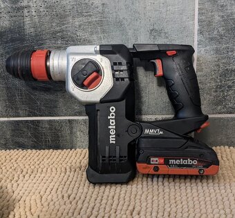 Metabo KHA 18 LTX BL 24 QUICK + vysavač - 2