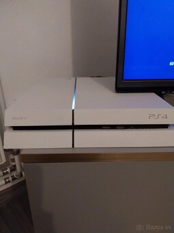 Playstation 4 - 2