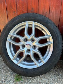 Kompletnú zimnú sadu alu5x112 205/55 R16. - 2