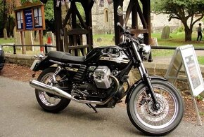 Predam Moto Guzzi - 2