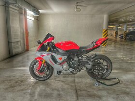 Yamaha R1 2015 - 2