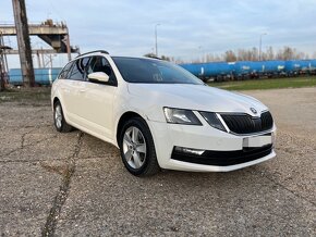 Škoda octavia combi dsg - 2