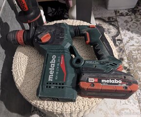 Predam profi akumulatorove kladivo Metabo KH 18 LTX BL 24 Q - 2