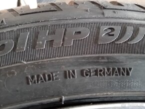 245/45R19 102V - 2