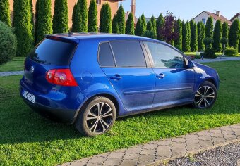 Volkswagen Golf 5, 1.6 benzín - 2