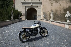 Honda CB 400N Cafe Racer - 2