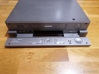 VHS/VCR prehrávač - 2