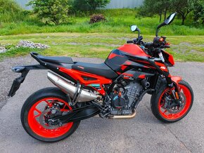 KTM 890 Duke GP - 2