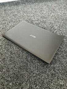 Acer Aspire 5552 Čierny - 2