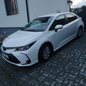 TOYOTA Corolla 1.5 benzin11/2023 - 2