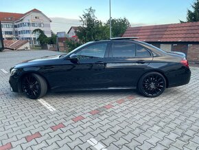 MERCEDEZ BENZ E350d AMG-packet - 2