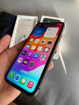 Iphone 11 64gb čierny - 2