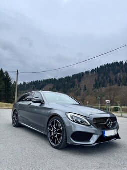 Mercedes Benz C43 - 2