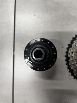 Shimano komponenty (kazeta SLX 10-45, z. náboj XT) - 2