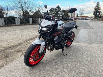 Yamaha MT 09 - 2