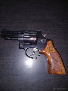 Predám revolver Taurus - 2