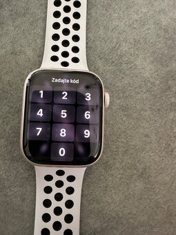 Predám Apple watch 7 45mm - 2