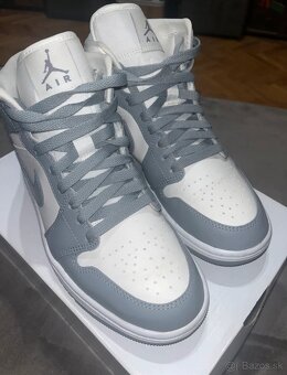 AIR JORDAN 1 MID STEALTH - 2