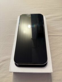 iPhone 15 pro 256gb, biely titan - 2