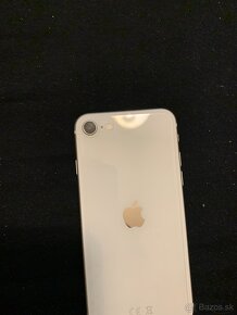 iPhone SE 2020 64 GB - 2