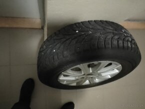 Predám zimné kolesá 215/70    R 16 - 2