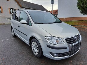 VW TOURAN 1.9TDi 77KW,6rychl.r.2009,PO STK,PO VELKÉM SERVISU - 2