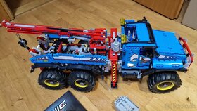 LEGO Technic 42070 - 2