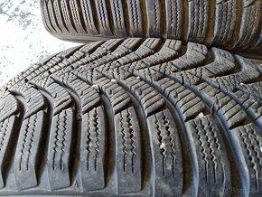 Zimné pneumatiky Hankook 195/55R16 - 2