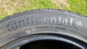 Zimné pneu Continetnal 235/55 R19 - 2