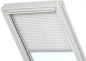 Velux žalúzia na strešné okno MK08 - 2