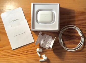 Apple AirPods Pro 2 - 2