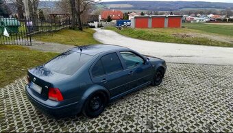 Predám volkswagen BORA 1.9 tdi - 2