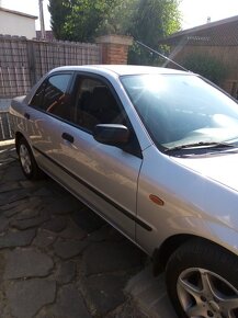 Mazda 323 1,5 benzín - 2