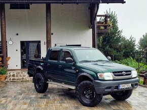 Toyota Hilux 2.5 D-4D 4X4 UKÁŽKOVÝ STAV - 2