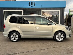 Volkswagen Touran 2.0 TDI Highline DSG - 2