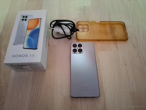 Honor X8 - 2