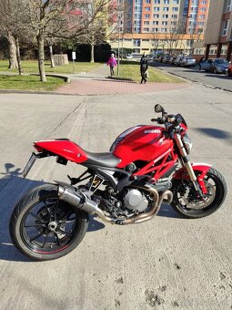 Ducati Monster 1100 Evo - 2