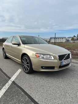 Volvo S80 2.4 D5 Automat, Xenóny - 2