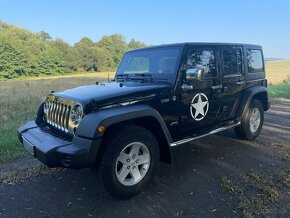 Jeep Wrangler Unlimited Sport - 2