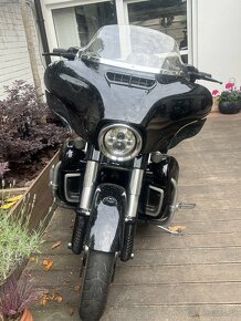 Harley davidson street Glide 103 - 2