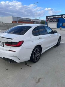 BMW rad 3 M 320i xDrive A/T - 2