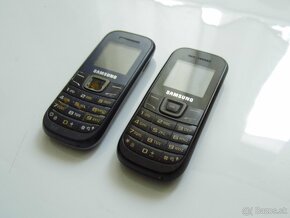 Samsung GT-E1200 2 kusy CENA ZA OBY DVA 5€ - 2