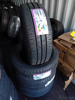 Nexen Roadian CT8 225/60R16C - 2