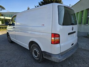 Volkswagen Transporter T5 1.9 TDi - 2