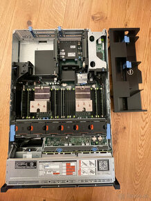 Dell R720 2x Xeon E5-2650v2, 112GB DDR3 - 2