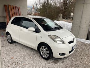 Toyota yaris - 2