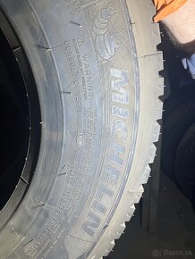 Michelin 225/75 R17,5 - 2